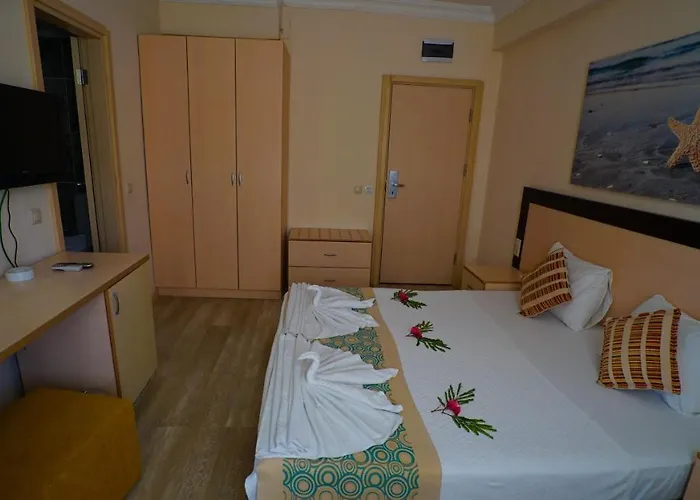 Smile Hotel Ξενοδοχείο 3*